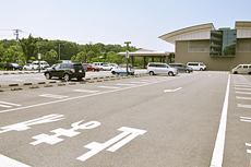 臨海斎場、駐車場